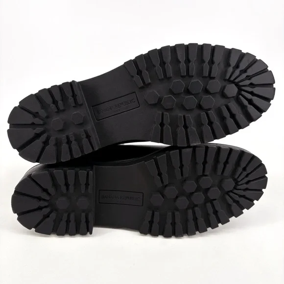 BANANA REPUBLIC | Lugg Sole Leather Chelsea Boots in Black | Sz 8.5 - Picture 12 of 14